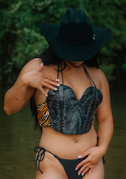 Custom Tie-Back Boot Top