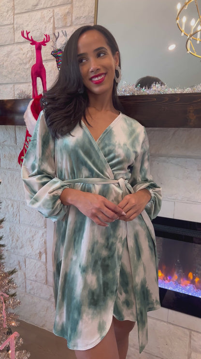 Mistletoe Robe